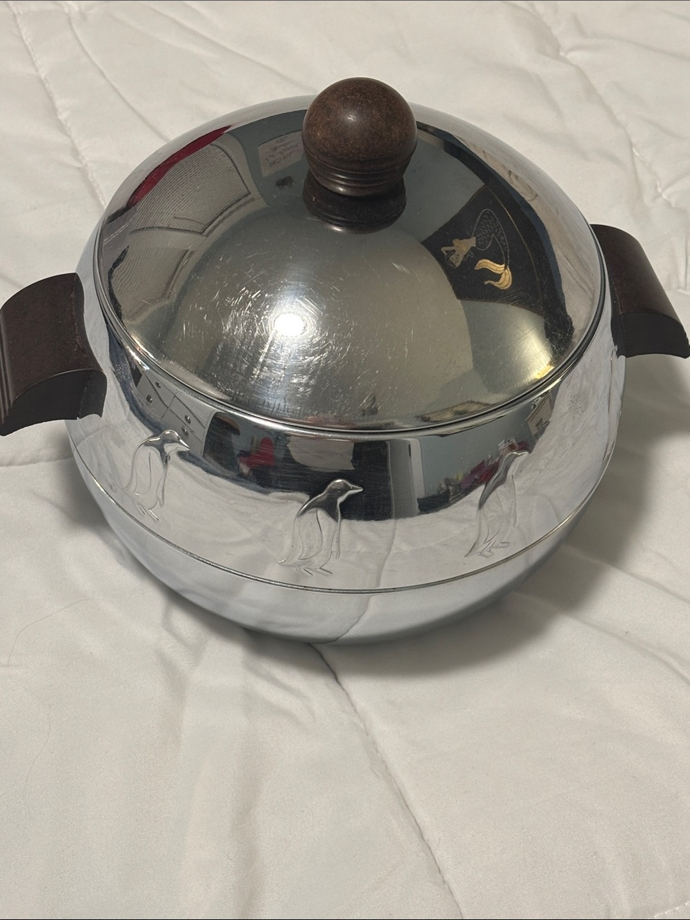 Polished Silver Penguin-Embossed Covered Ice bin with Wood-Tone Accents Vintage